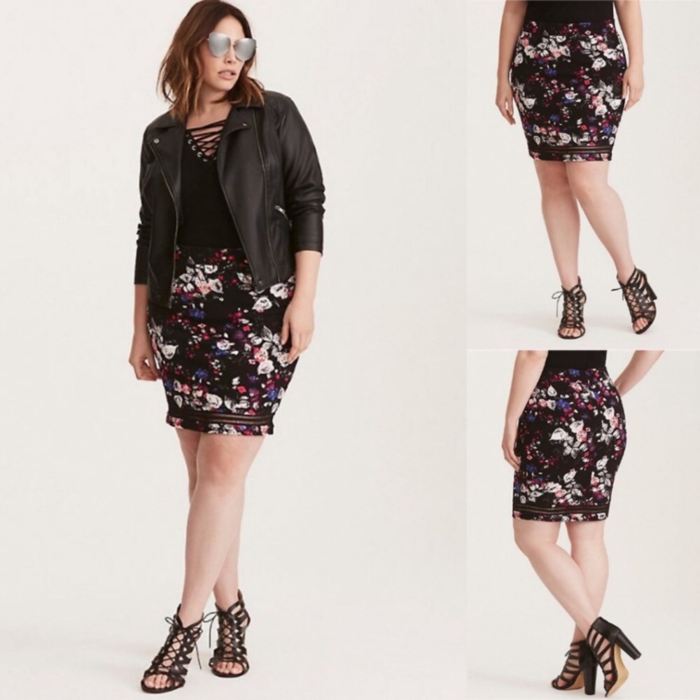Torrid Black floral fold over skirt